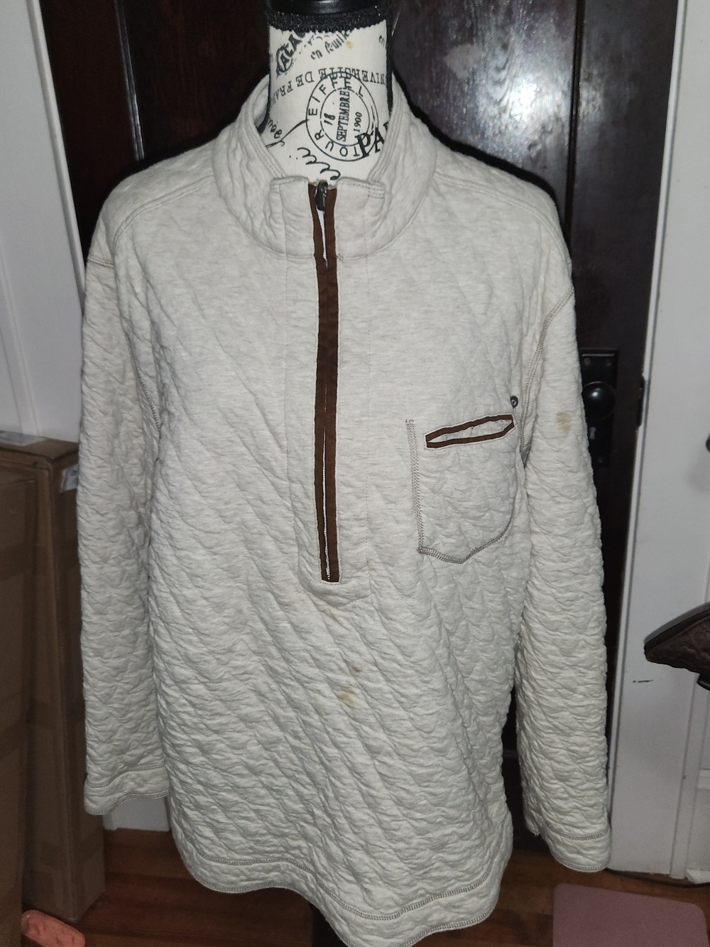 Tommy Bahama Cream Quilted Pullover with Brown Trim XL